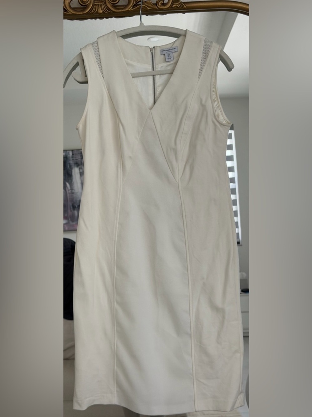 Katherine Barclay Cream Sleeveless Sheath Woman’s Dress Size 8